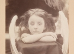 Julia Margaret Cameron I Wait [J’attends], 1872 Tirage albuminé. © The Royal Photographic Society Collection at the V&A